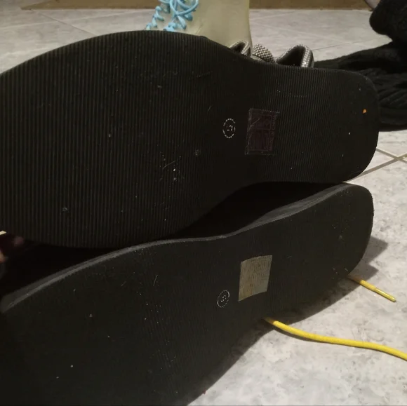 Platform boot - Picture 2 of 2